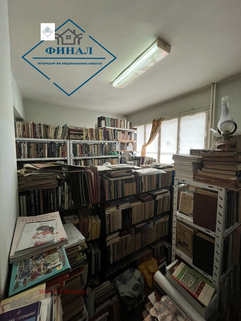 Продава 3-СТАЕН, гр. Шумен, Център, снимка 3 - Апартаменти - 53455544