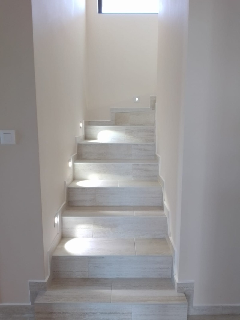 Продава КЪЩА, гр. Варна, м-т Ментешето, снимка 9 - Къщи - 53600656