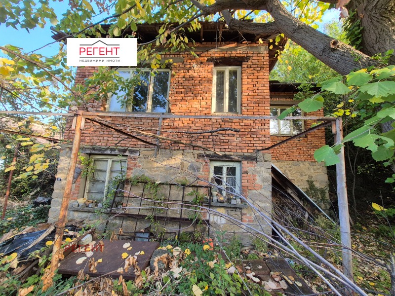 Продава КЪЩА, гр. Габрово, Център, снимка 2 - Къщи - 52199353