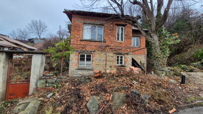 Продава КЪЩА, гр. Габрово, Център, снимка 2 - Къщи - 52199353