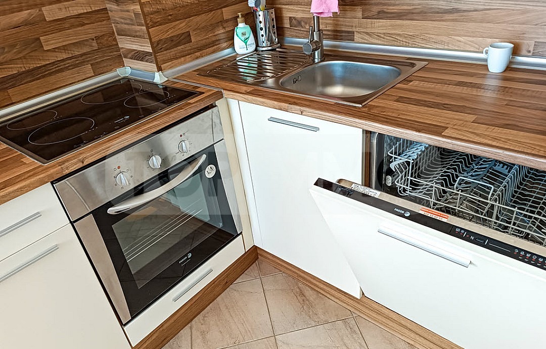 Продава 3-СТАЕН, гр. Бяла, област Варна, снимка 5 - Апартаменти - 56211440