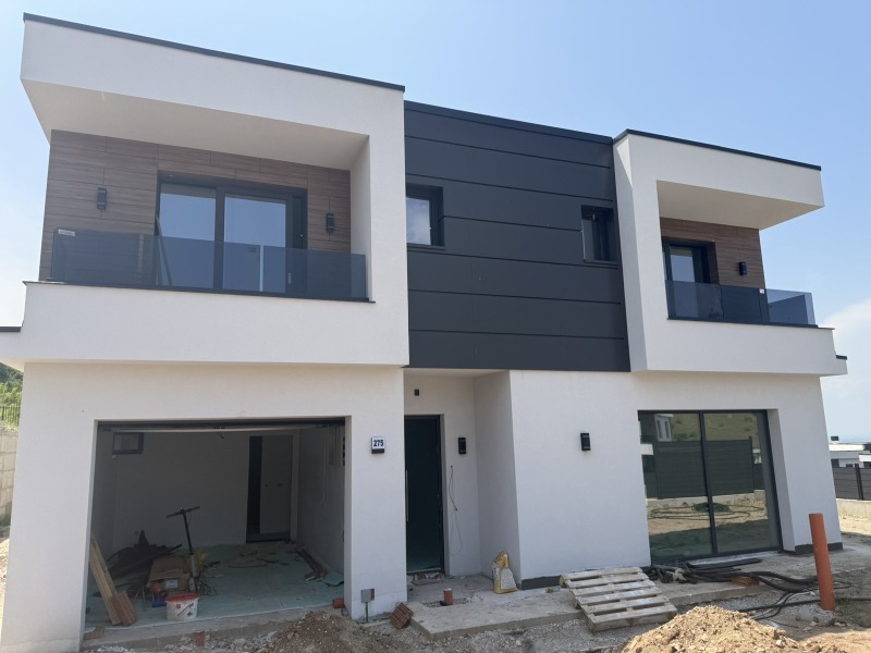 Продава КЪЩА в област Пловдив, с. Марково - 265 кв.м / 450 000 € » 880 123.50 лв., ПЕРФОРМ КОМЕРС ЕООД
