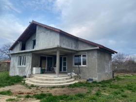 House Hadzhievo, region Pazardzhik 1