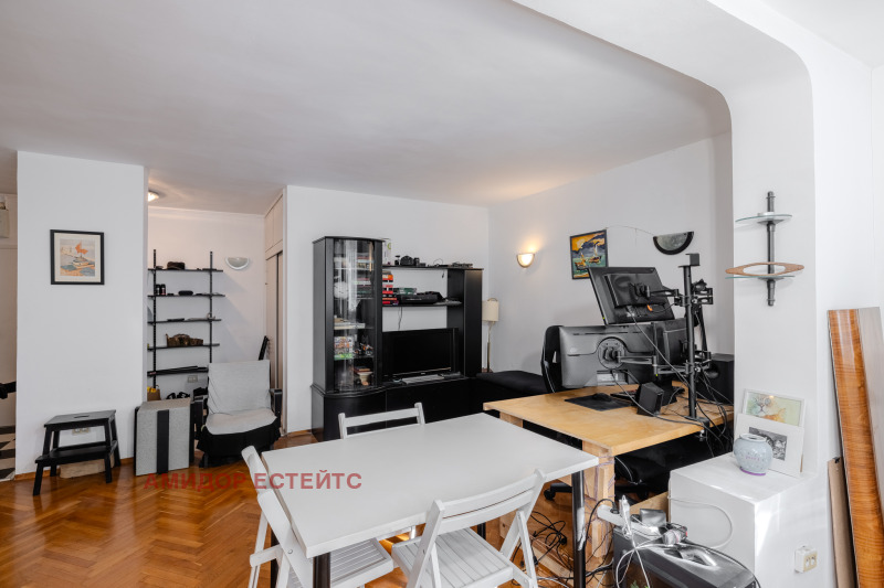 Продава 2-СТАЕН, гр. София, Изток, снимка 2 - Апартаменти - 52964511