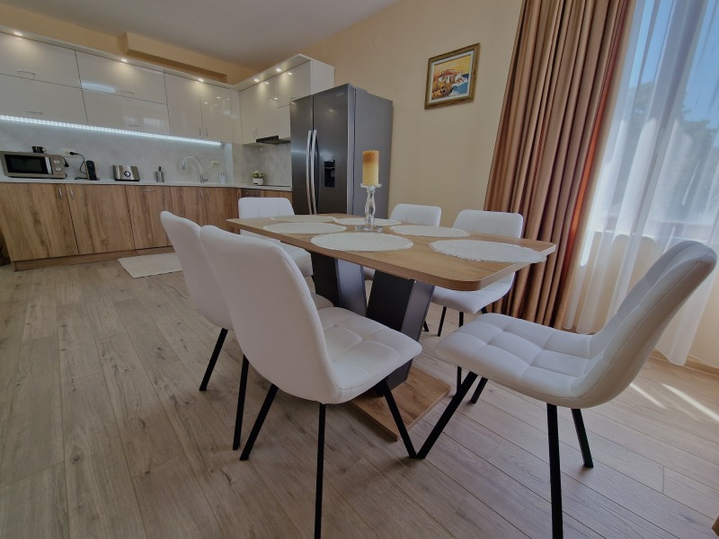 Na prodej  2 ložnice Varna , k.k. Zlatni pjasaci , 118 m2 | 89491405 - obraz [10]