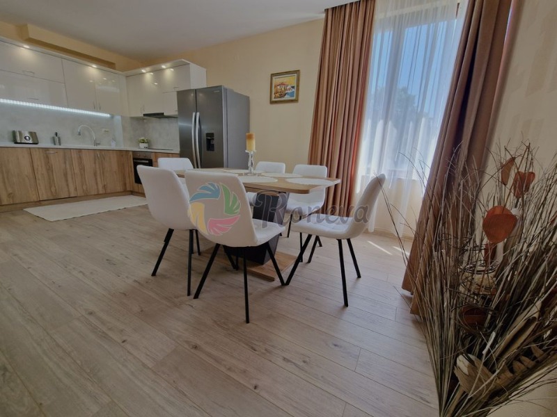 Na prodej  2 ložnice Varna , k.k. Zlatni pjasaci , 118 m2 | 89491405 - obraz [8]