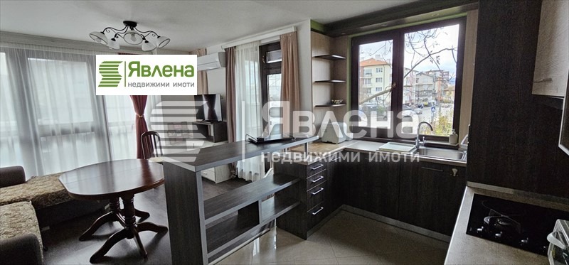 Продава  4-стаен област София , гр. Ботевград , 120 кв.м | 42039663