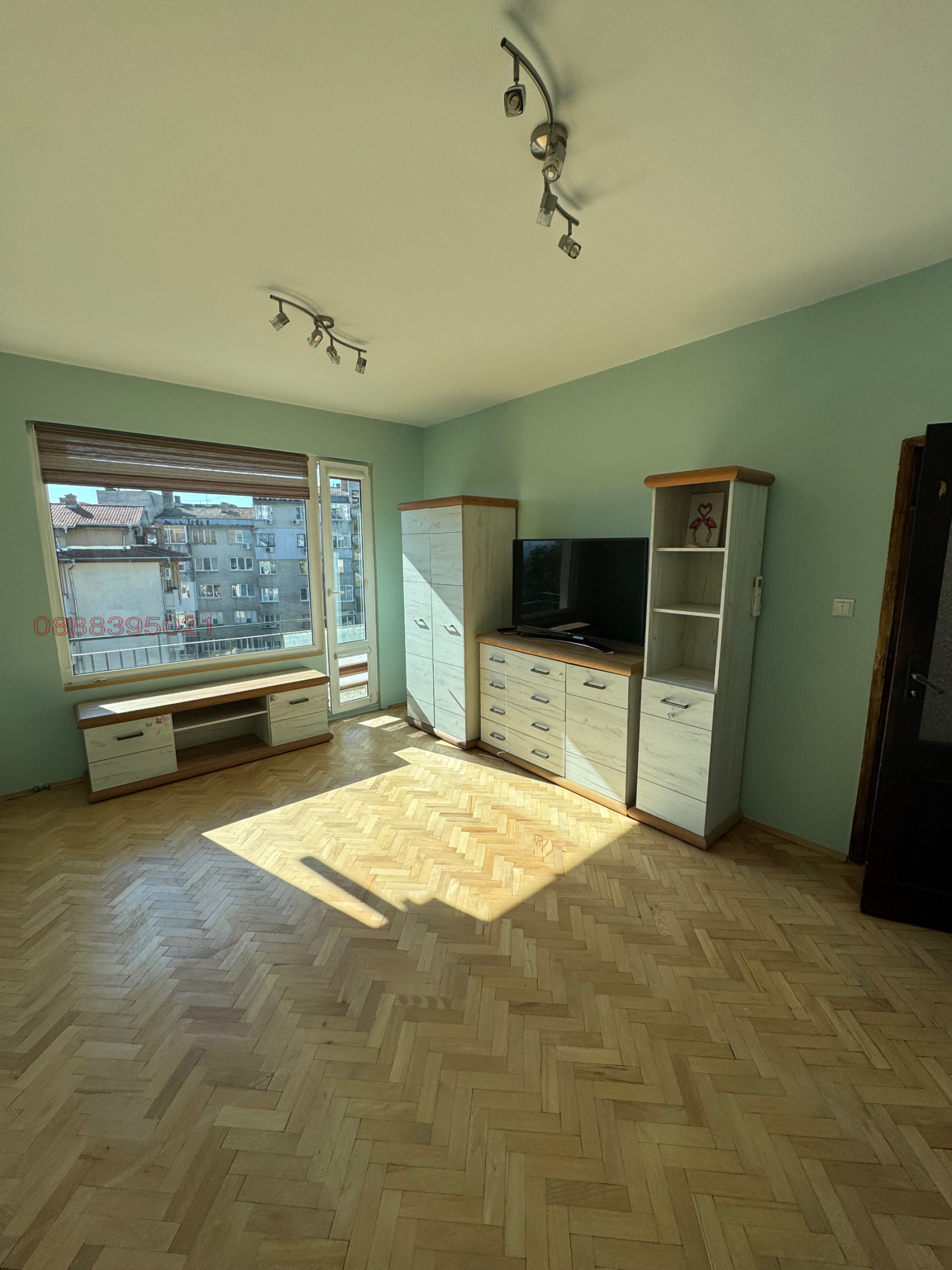 Продава 2-СТАЕН, гр. Велико Търново, Център, снимка 2 - Апартаменти - 53695881