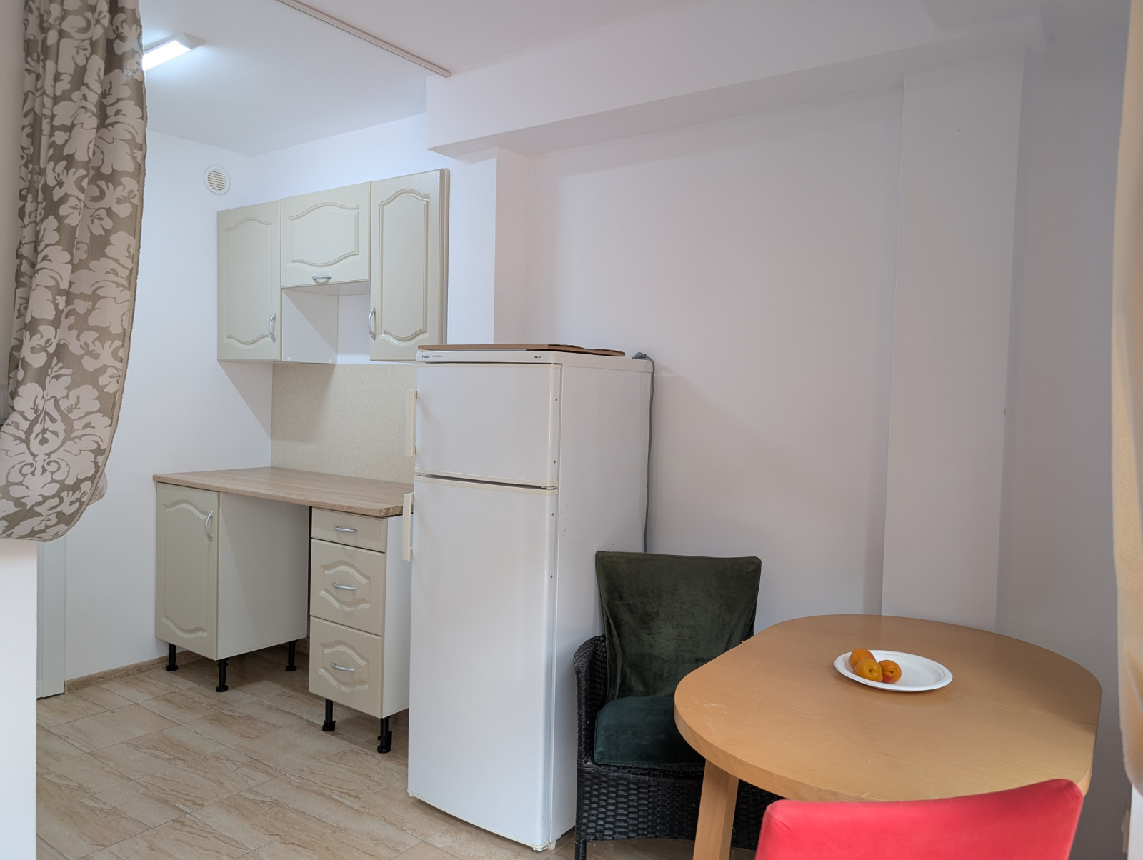Продава МНОГОСТАЕН, гр. Варна, Център, снимка 6 - Апартаменти - 55395733