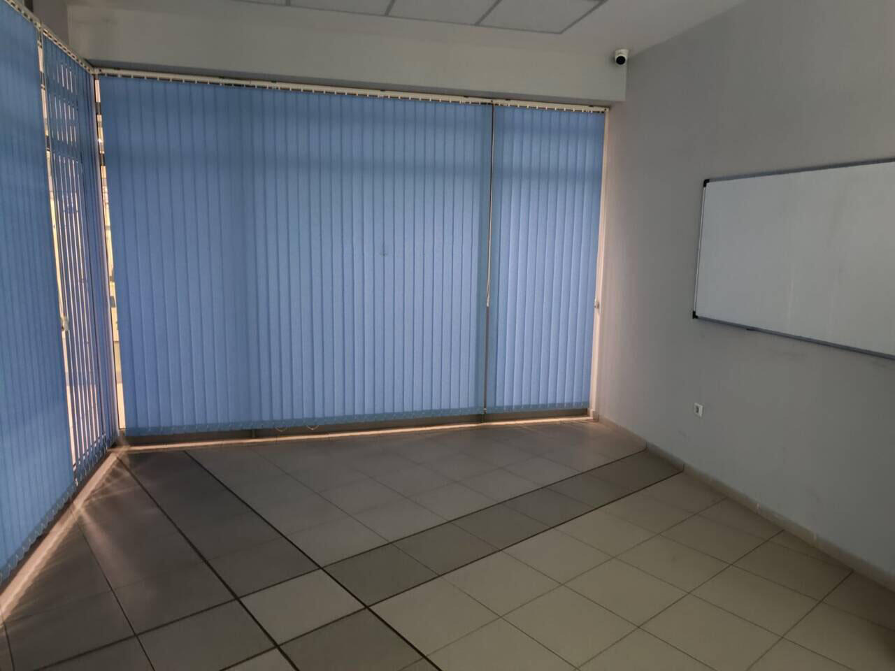 Продава ОФИС, гр. Пловдив, Център, снимка 11 - Офиси - 54536935