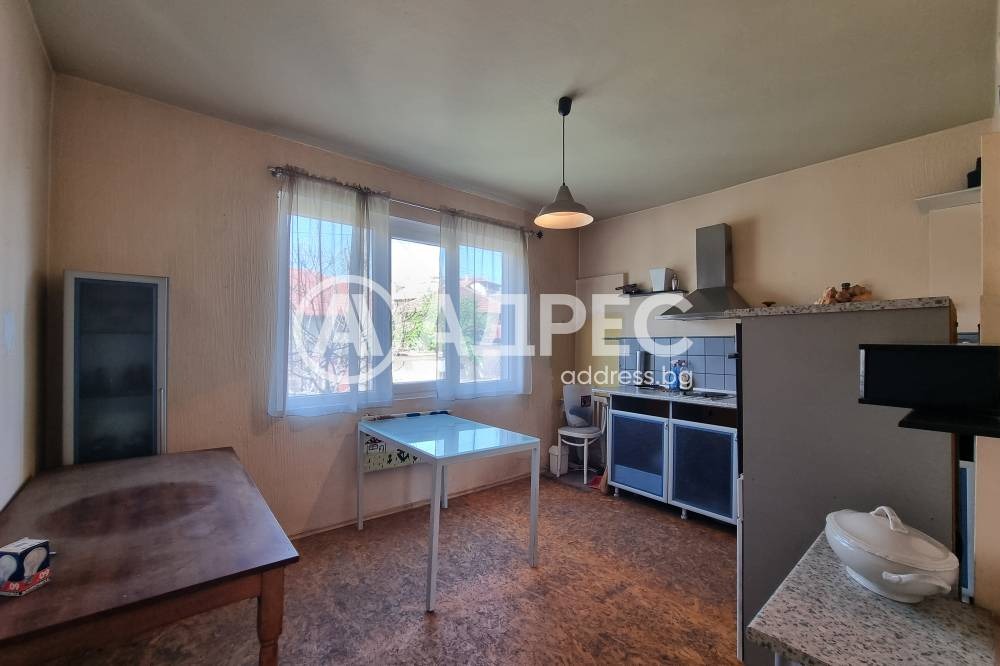 Продава ЕТАЖ ОТ КЪЩА, гр. София, Триъгълника, снимка 9 - Етаж от къща - 55388875