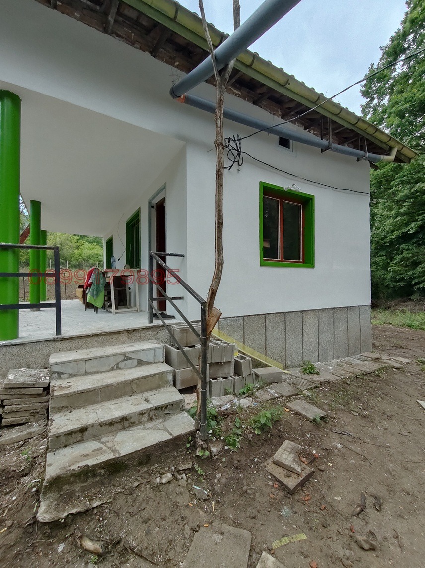 Продава ВИЛА, с. Веслец, област Враца, снимка 3 - Вили - 54543050