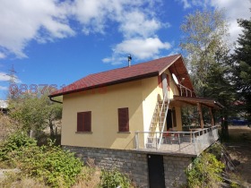КЪЩА, 90 m2