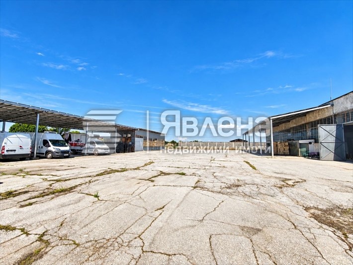 Продава СКЛАД, с. Добровница, област Пазарджик, снимка 9 - Складове - 56444260