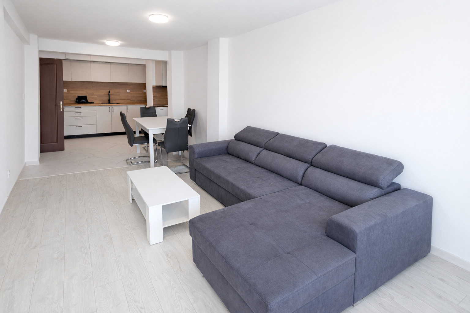 Продава 2-СТАЕН, гр. София, Гоце Делчев, снимка 2 - Апартаменти - 53075114