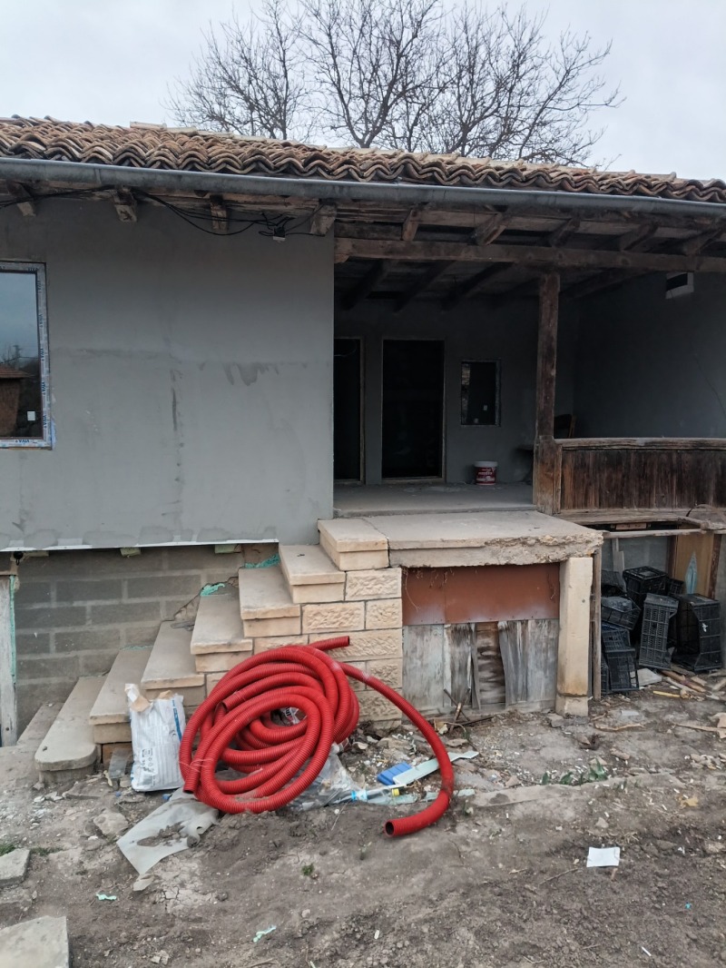 Продава КЪЩА в област Разград, с. Балкански - 80 кв.м / 46 016.27 € » 90 000 лв., РОС -НЕДВИЖИМИ ИМОТИ