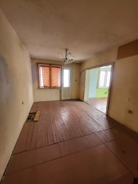 МНОГОСТАЕН, 95 m2