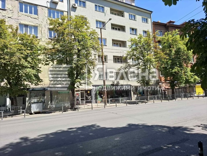 Продава 2-СТАЕН, гр. София, Център