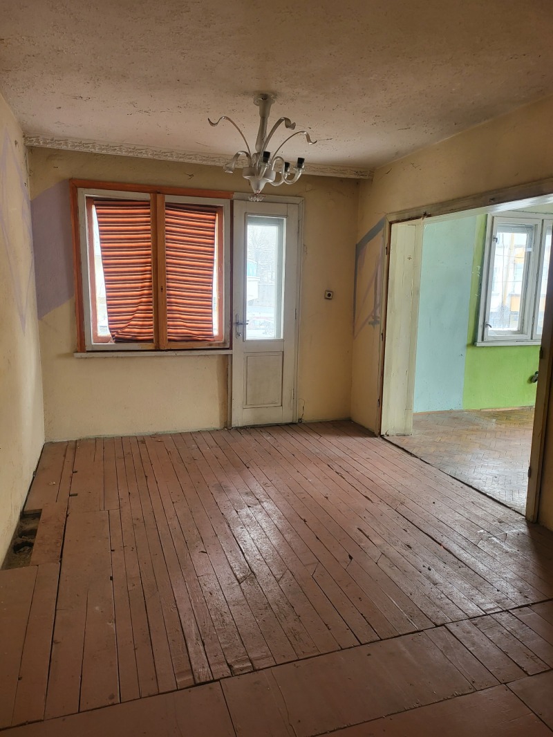 Продава МНОГОСТАЕН, гр. Плевен, Идеален център, снимка 15 - Апартаменти - 53184144