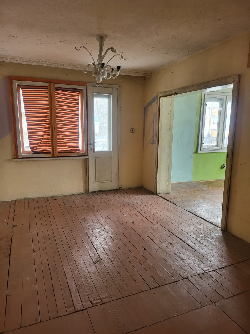 Продава МНОГОСТАЕН, гр. Плевен, Идеален център, снимка 16 - Апартаменти - 53184144