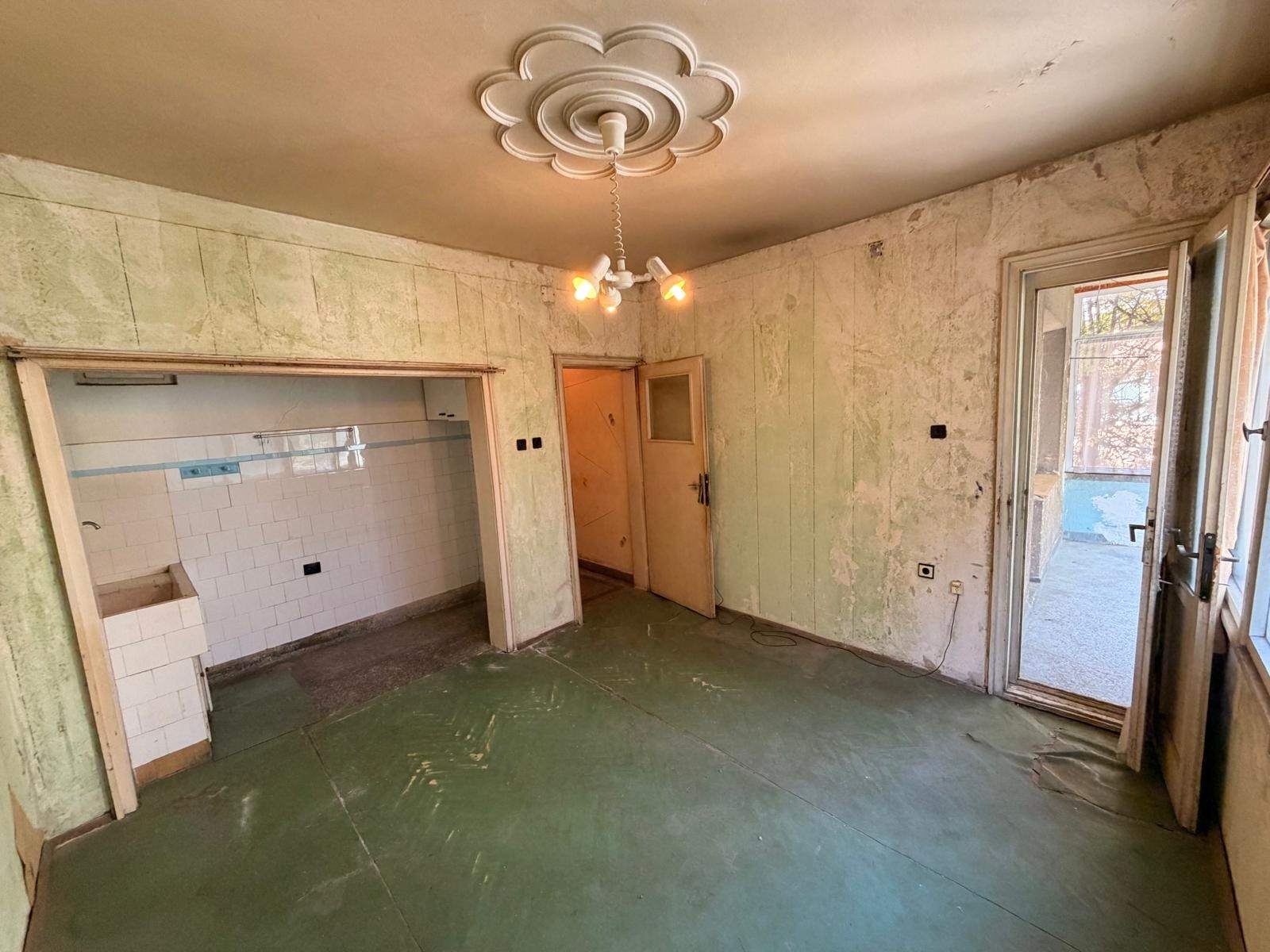 Продава 4-СТАЕН, гр. Варна, Гръцка махала, снимка 4 - Апартаменти - 56475927