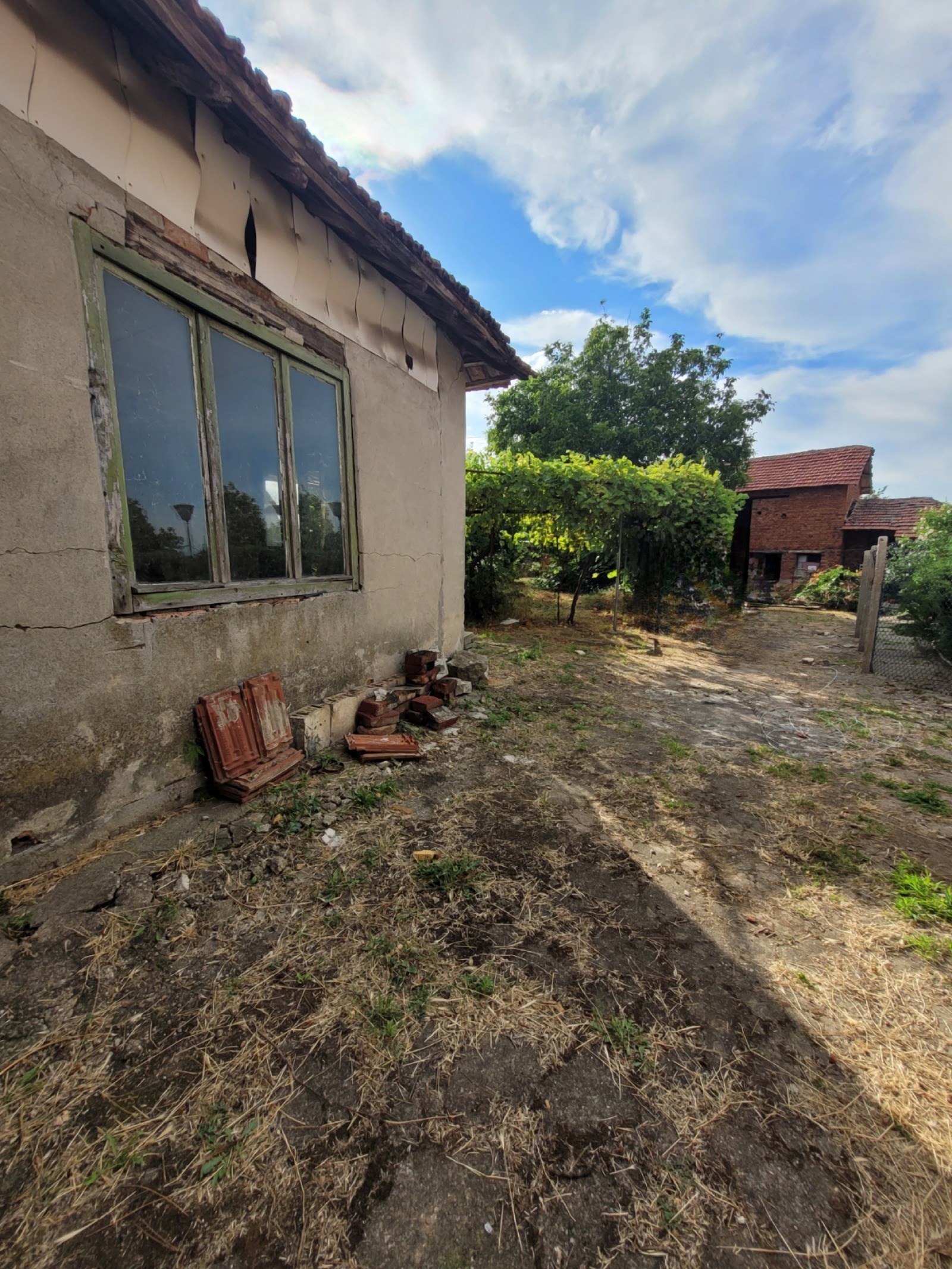 Продава ПАРЦЕЛ, с. Бохот, област Плевен