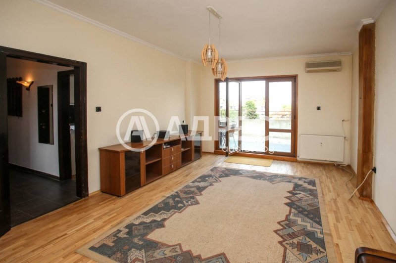 Продава 3-СТАЕН, гр. София, Център