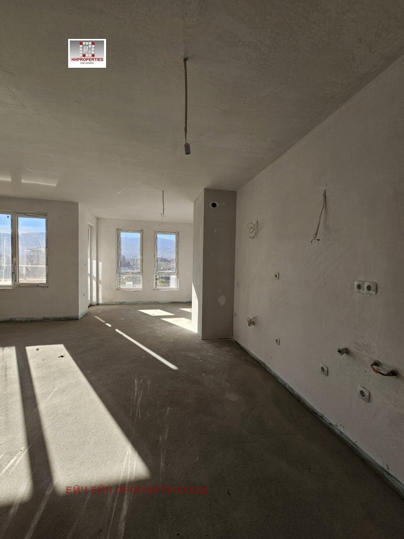 Продава МНОГОСТАЕН, гр. Пловдив, Южен, снимка 7 - Апартаменти - 52611867