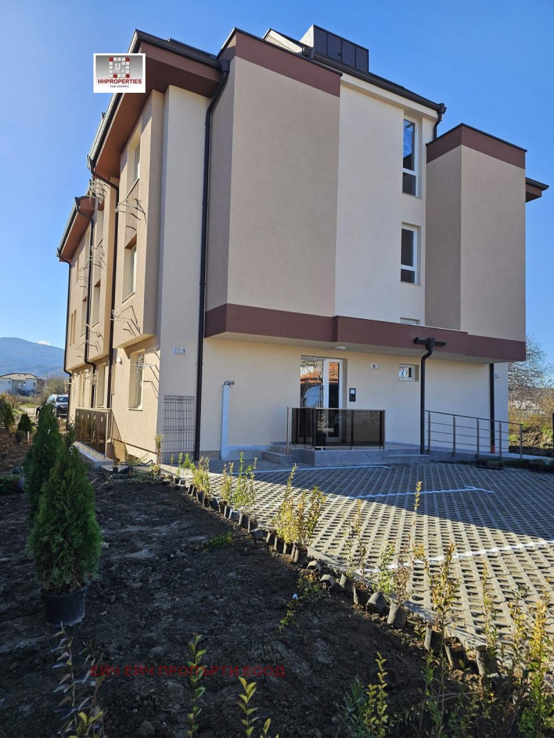 Продава МНОГОСТАЕН, гр. Пловдив, Южен, снимка 2 - Апартаменти - 52611867