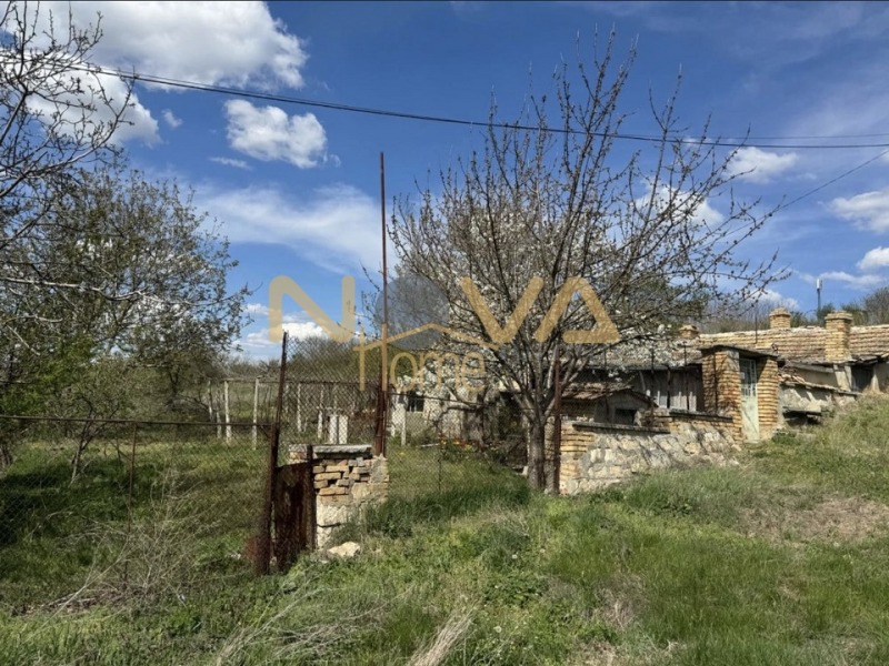 Продава КЪЩА, с. Брестак, област Варна, снимка 5 - Къщи - 52209034