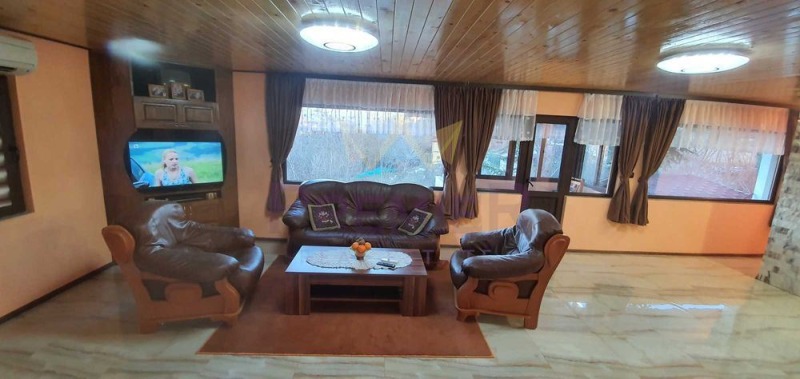 Продава КЪЩА, гр. Варна, м-т Горна Трака, снимка 4 - Къщи - 53228399