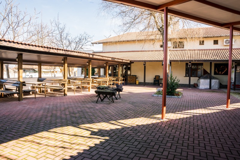 Продава ХОТЕЛ, гр. Кубрат, област Разград, снимка 4 - Хотели - 52347642