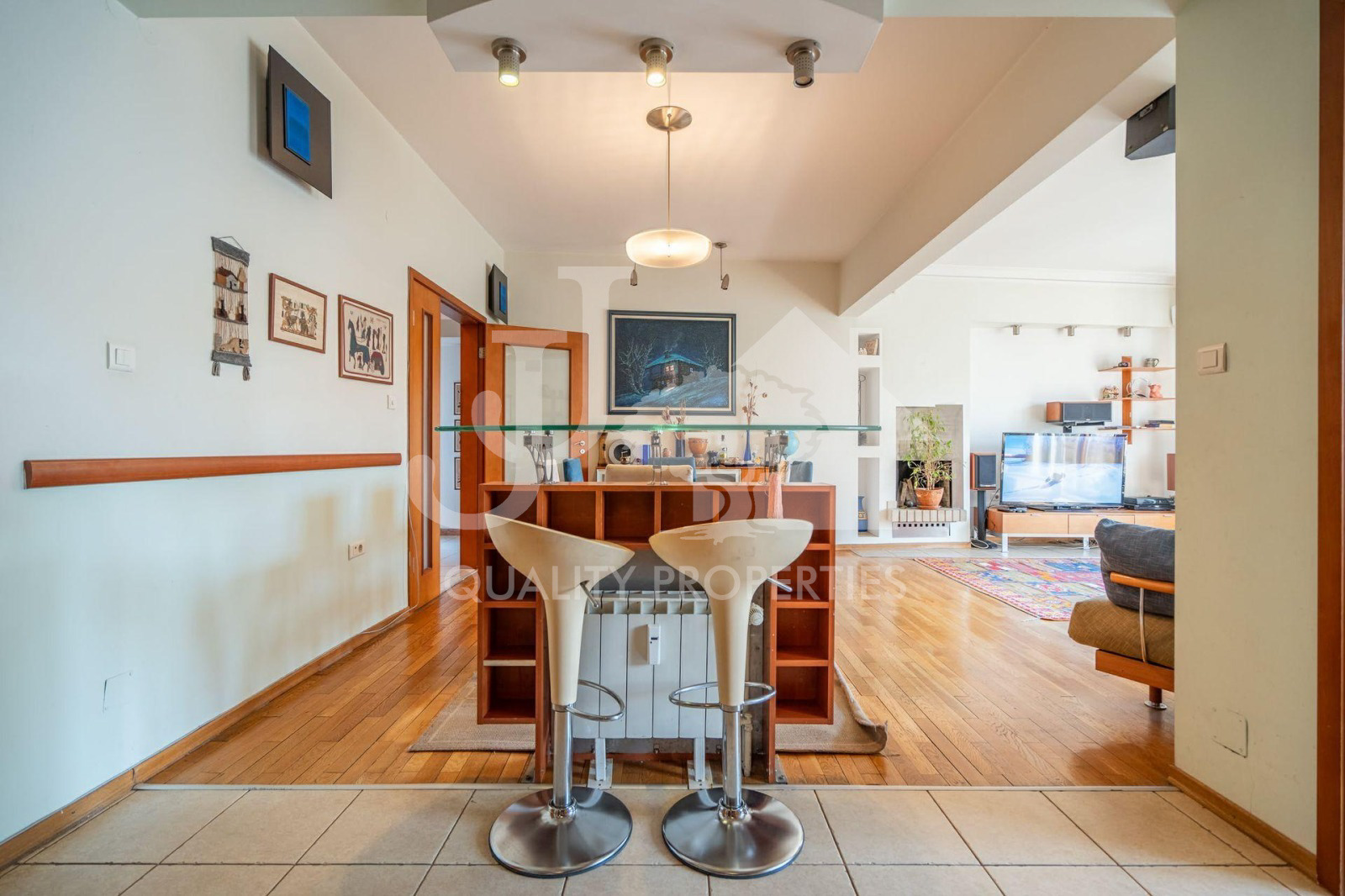 Продава 4-СТАЕН, гр. София, Център, снимка 2 - Апартаменти - 54131384