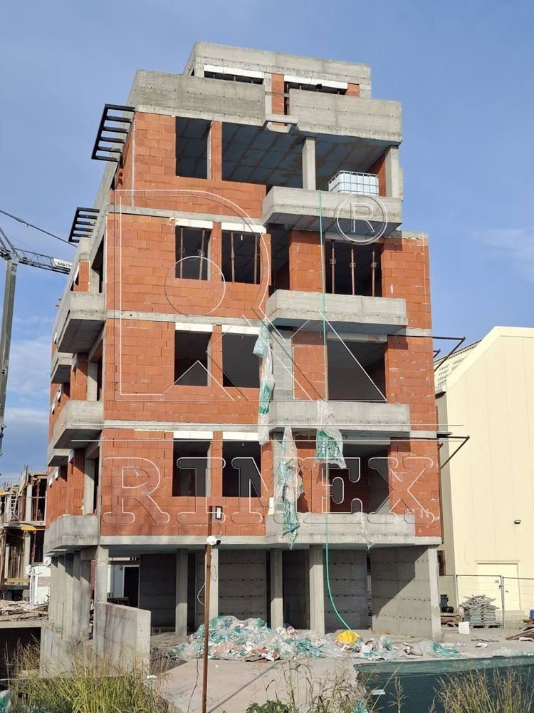 Продава 2-СТАЕН, гр. Пловдив, Коматевско шосе, снимка 2 - Апартаменти - 52533322