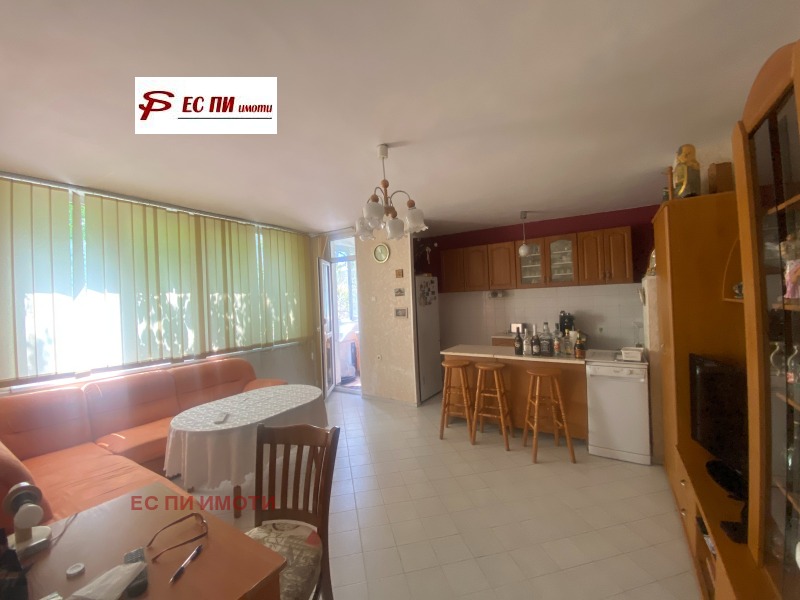 Продаја  2 спаваће собе Русе , Центар , 85 м2 | 24654276 - слика [2]