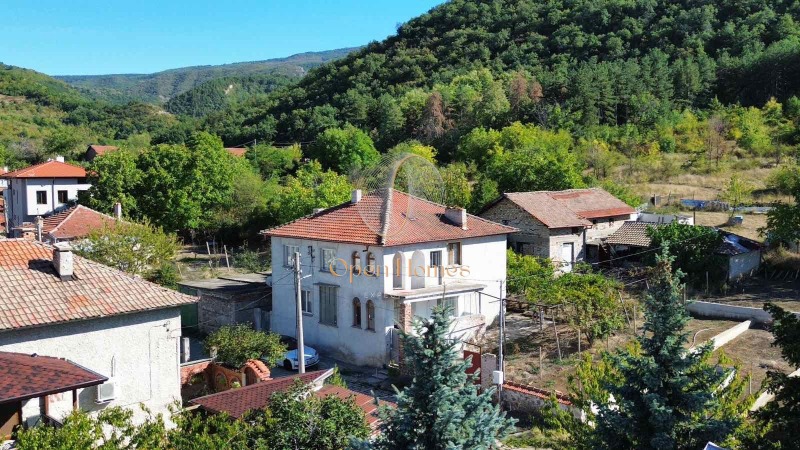 Til salgs  Hus region Plovdiv , Perushtitsa , 174 kvm | 63710071