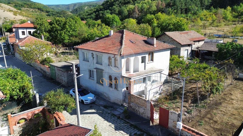Til salgs  Hus region Plovdiv , Perushtitsa , 174 kvm | 63710071 - bilde [2]