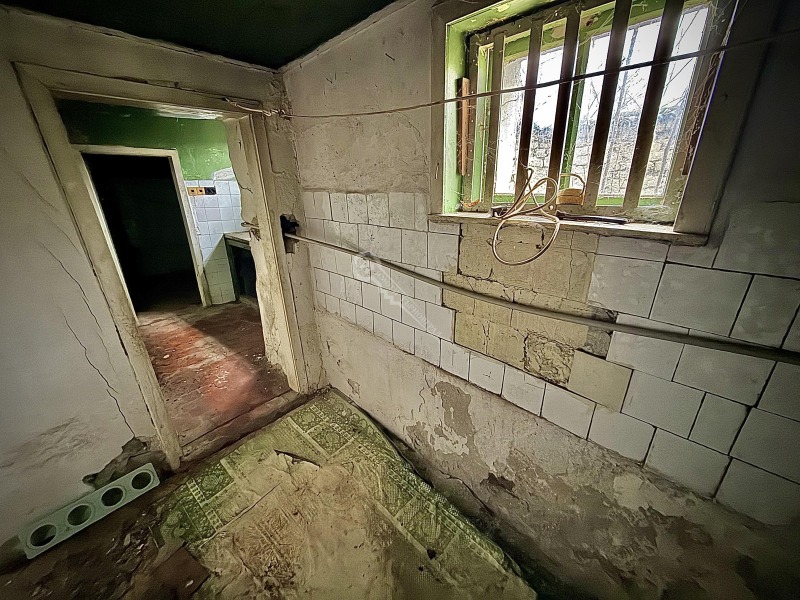 Продава КЪЩА, с. Овча могила, област Велико Търново, снимка 13 - Къщи - 53322234