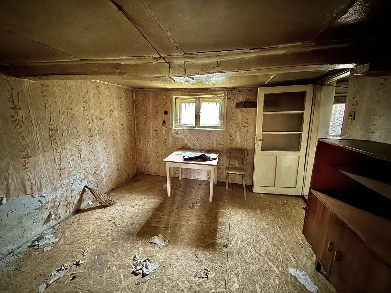 Продава КЪЩА, с. Овча могила, област Велико Търново, снимка 11 - Къщи - 53322234