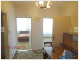 1 chambre Zdravets Iztok, Rouse 5