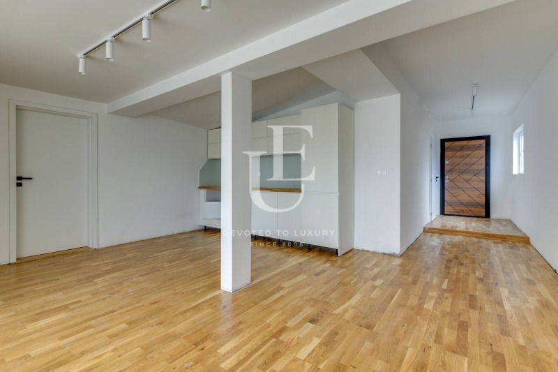 Na prodej  2 ložnice Sofia , Centar , 92 m2 | 62634102 - obraz [2]