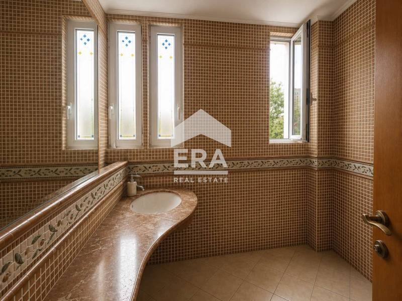 Продава КЪЩА, гр. София, Център, снимка 8 - Къщи - 55313239
