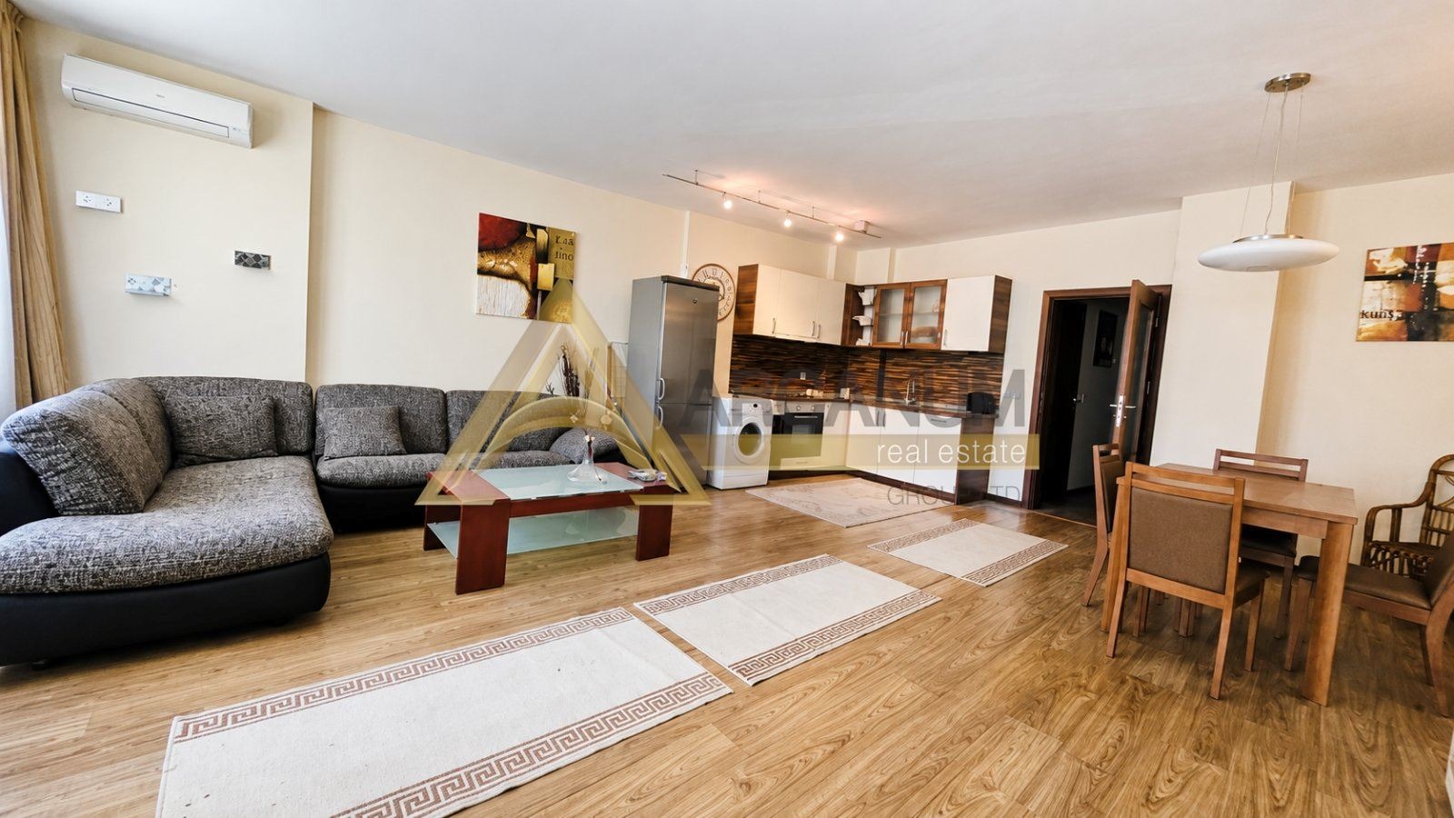 Продава  2-стаен град Варна , к.к. Св.Св. Константин и Елена , 82 кв.м | 42477283