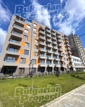 2-стаен град Варна, Кайсиева градина 8