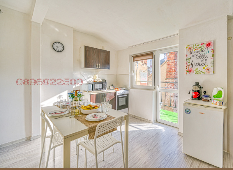 Продава 3-СТАЕН, гр. София, Център, снимка 2 - Апартаменти - 52958755