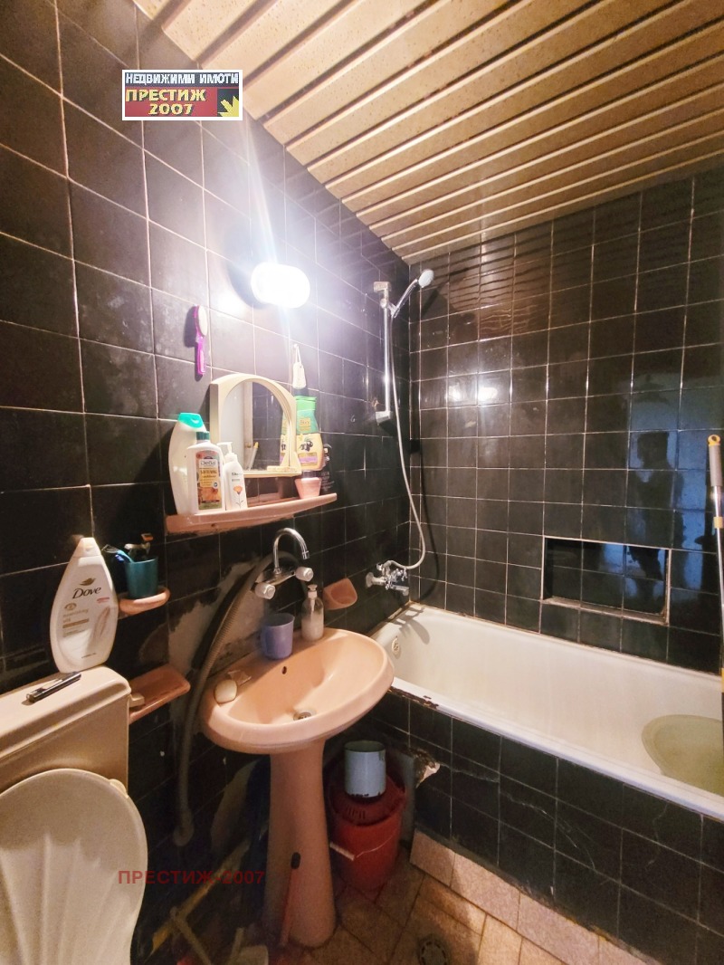 Продава  4-стаен град Шумен , Тракия , 106 кв.м | 71105448 - изображение [7]