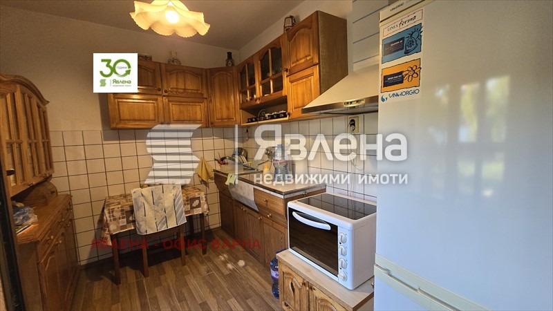 Продава КЪЩА, с. Долище, област Варна, снимка 5 - Къщи - 48059319