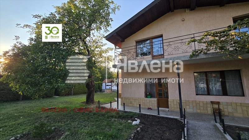 Продава КЪЩА, с. Долище, област Варна, снимка 1 - Къщи - 48059319