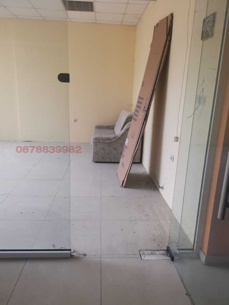 Продава МАГАЗИН, гр. Русе, Родина 1, снимка 8 - Магазини - 52785592