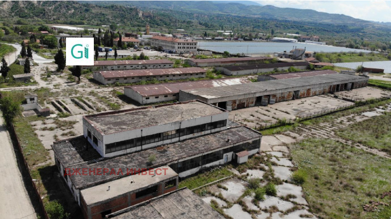 Продава ПРОМ. ПОМЕЩЕНИЕ, гр. Кресна, област Благоевград, снимка 2 - Производствени сгради - 53021307